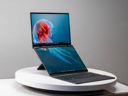 Egy év iteráció: Zenbook Duo 2025 notebook